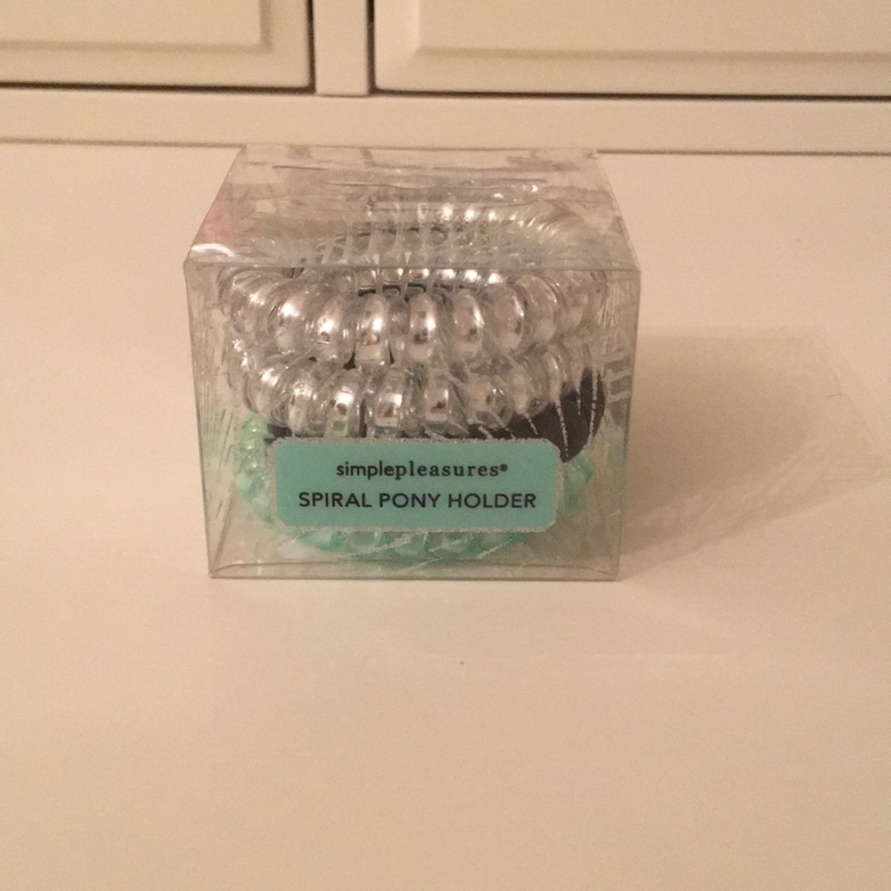 🗣spiral pony holders🗣